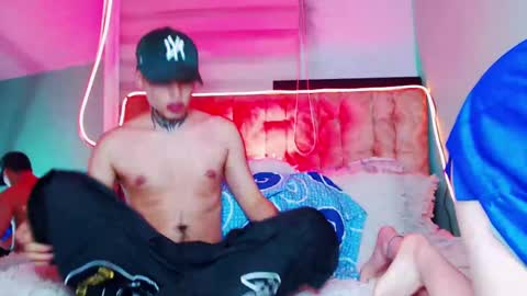 mod online show from March 9, 6:17 am