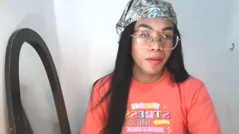 Snapshot of _karie_ chatting on October 7, 1:40 pm _karie_ online show from October 7, 1:40 pm