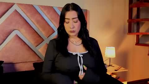 kelly online show from July 9, 1:15 pm