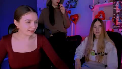 _kellykitten_ online show from February 26, 10:40 am