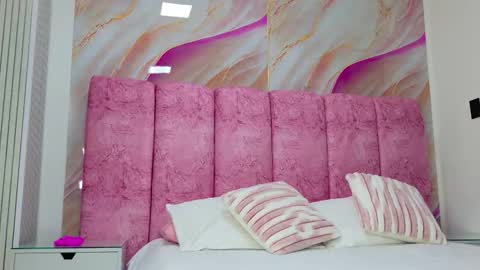 Kendall online show from February 22, 11:46 am