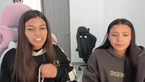 khloe sweet online show from November 27, 3:09 pm