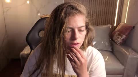 _kitten_1 online show from January 12, 2:24 pm