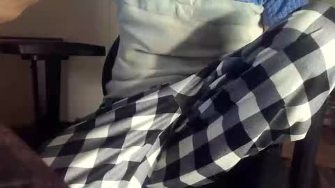 Snapshot of _krakauer_ chatting on October 10, 3:12 am _krakauer_ online show from October 10, 3:12 am