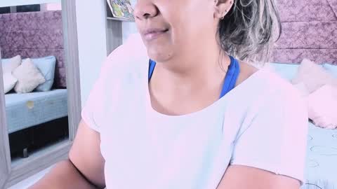 Snapshot of _lakshmi_hotx chatting on February 4, 11:49 am NAILHA SAJANI online show from February 4, 11:49 am