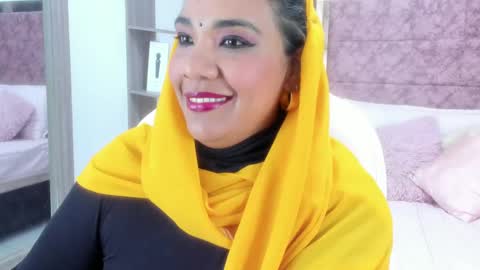 Snapshot of _lakshmi_hotx chatting on February 20, 3:08 pm NAILHA SAJANI online show from February 20, 3:08 pm