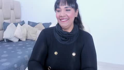 Snapshot of _lakshmi_hotx chatting on October 3, 8:17 pm NAILHA SAJANI online show from October 3, 8:17 pm