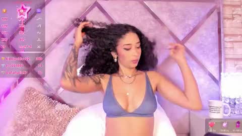 Snapshot of _lanna_jhonson_ chatting on October 18, 2:05 am Lanna online show from October 18, 2:05 am