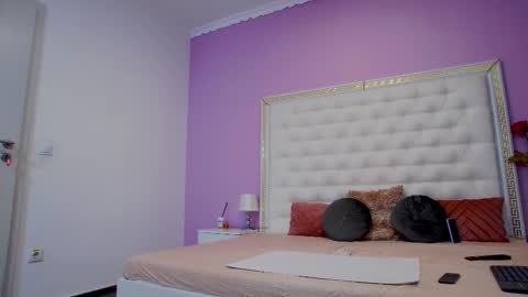 Lena Paul online show from September 16, 4:04 am