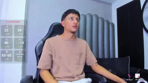 _leohot_ online show from January 17, 2:32 am