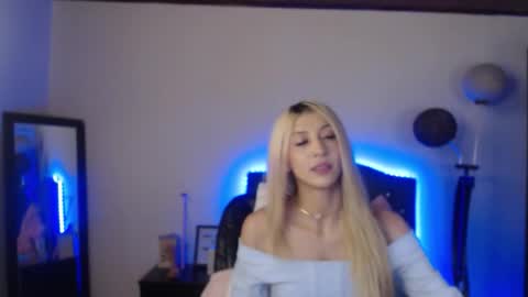 Snapshot of _lia_baby chatting on September 24, 2:02 pm Lia online show from September 24, 2:02 pm