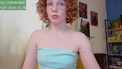 Snapshot of _lightmyfire chatting on March 10, 6:27 am Salome Lovense always on from 5 tk My content and your custom requests online show from March 10, 6:27 am