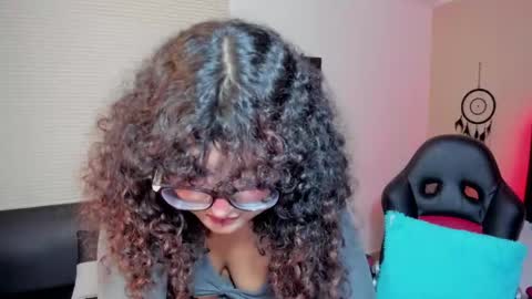 Liily online show from February 28, 7:45 am