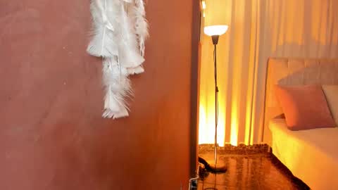 Ivy 3 online show from March 4, 7:33 pm