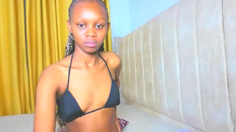 Littlevenus online show from February 15, 3:09 am