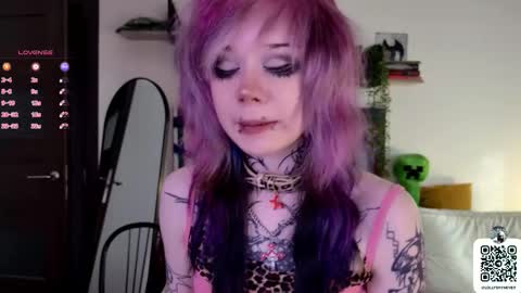 Snapshot of _lollyshy_ chatting on September 11, 1:12 pm Lolly online show from September 11, 1:12 pm