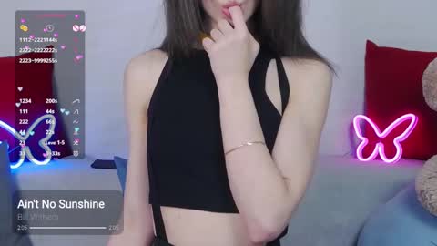   online show from February 4, 10:45 pm