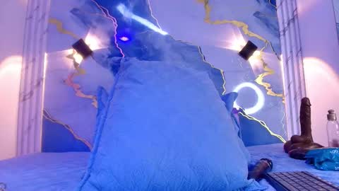 Lorrayne online show from November 18, 12:30 pm