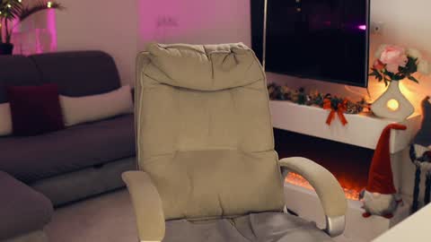 Melanie online show from December 19, 11:27 am