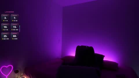 Snapshot of _lucianapalmer chatting on September 27, 12:36 pm online show from September 27, 12:36 pm