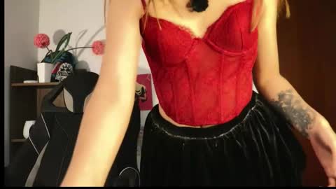 Lucy online show from February 5, 3:54 am