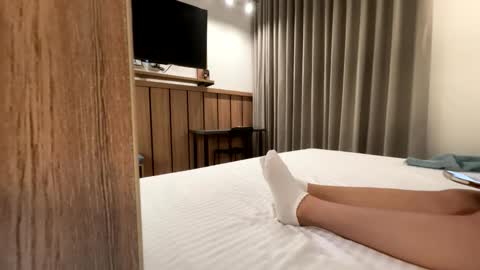 _lustyles_ online show from March 8, 3:49 pm