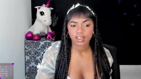 MARCELA online show from November 3, 9:05 pm