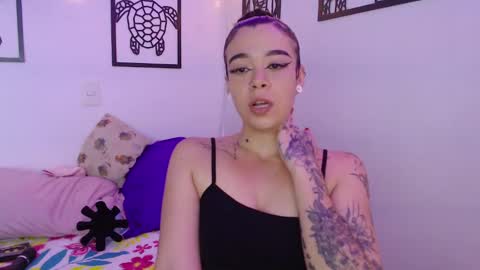 Snapshot of _marcela_wi chatting on January 21, 10:19 pm Marce  online show from January 21, 10:19 pm