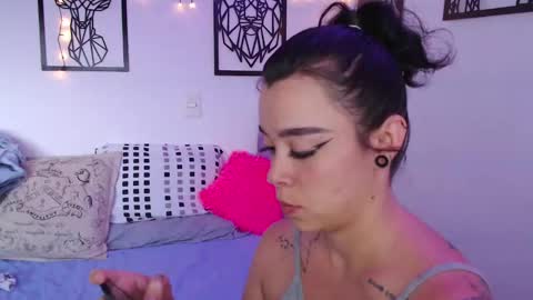 Snapshot of _marcela_wi chatting on March 9, 10:41 pm Marce  online show from March 9, 10:41 pm