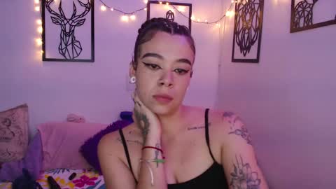 Snapshot of _marcela_wi chatting on February 7, 1:25 am Marce  online show from February 7, 1:25 am