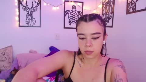 Snapshot of _marcela_wi chatting on February 5, 9:40 pm Marce  online show from February 5, 9:40 pm