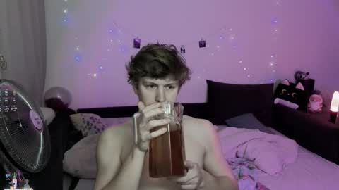  Medaed20  online show from November 29, 3:52 pm