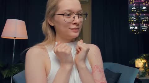 Elva and Kate  online show from November 9, 11:24 am