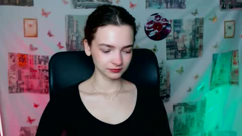 Susie online show from April 14, 6:49 am