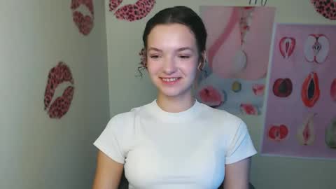 Snapshot of _megasta chatting on September 11, 6:47 am Susie online show from September 11, 6:47 am