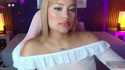 Snapshot of _meliblue chatting on October 15, 11:16 pm Meli online show from October 15, 11:16 pm