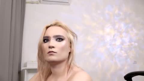 _meow_neko_ online show from March 8, 2:04 am