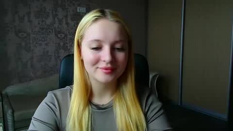 Melanie online show from April 20, 9:56 am