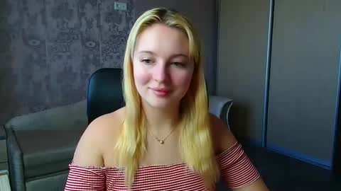 Melanie online show from February 21, 10:40 am