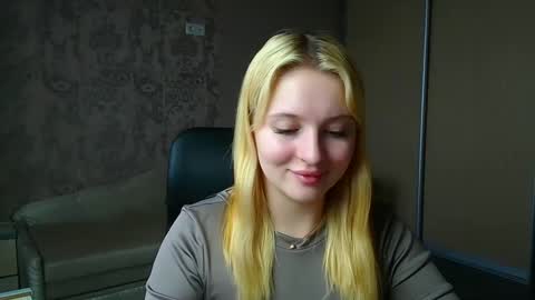 Melanie online show from February 13, 1:14 pm