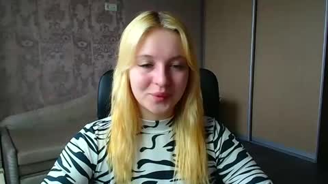 Melanie online show from April 16, 10:15 am