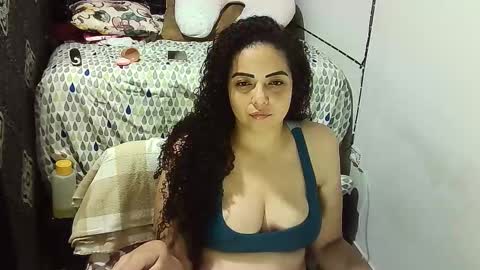 _milf_naughty online show from October 22, 7:00 am