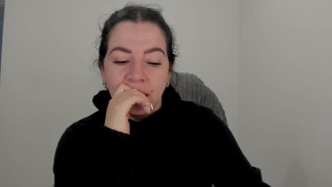 _miss_coco_ online show from November 6, 12:52 pm