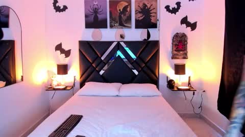 mizuki  online show from January 14, 5:10 pm