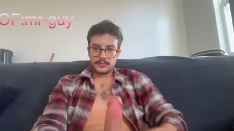 _mrguy_ online show from October 19, 9:08 pm