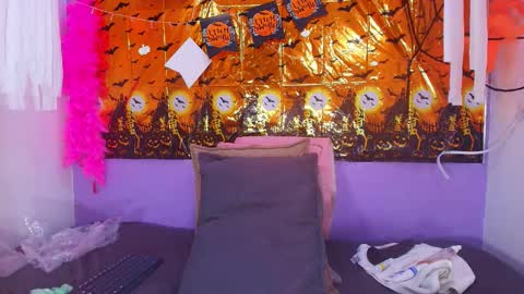 Snapshot of _mystic_luna chatting on October 18, 3:05 pm Luna online show from October 18, 3:05 pm