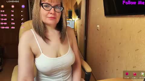 MagicWoman online show from June 9, 6:40 pm