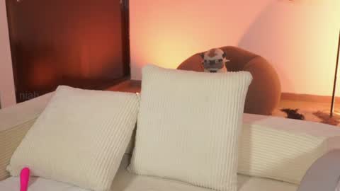 NiniHelp me by giving my show a thumbs up online show from June 21, 3:13 am