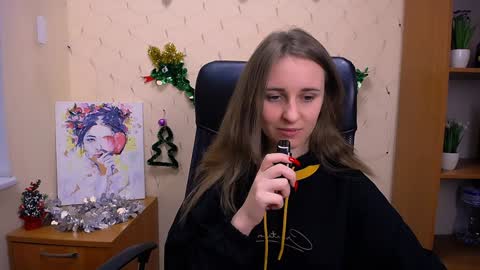 Snapshot of _nicole_new chatting on January 3, 3:33 pm Nica online show from January 3, 3:33 pm