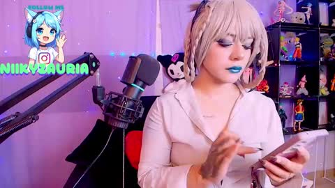 niiky online show from November 7, 10:18 am